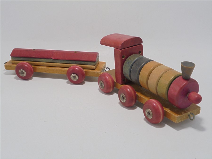 petit train en bois, jeu en bois de fabrication européenne