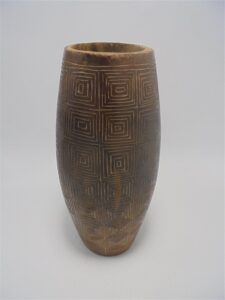 vase en bois