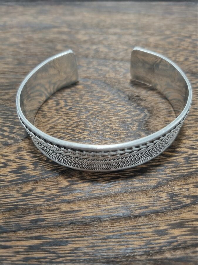 Bracelet torque en argent